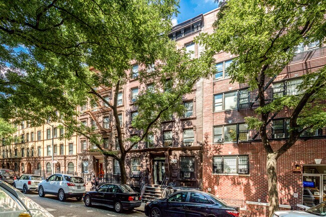 331 E 89th St in New York, NY - Building Photo - Building Photo
