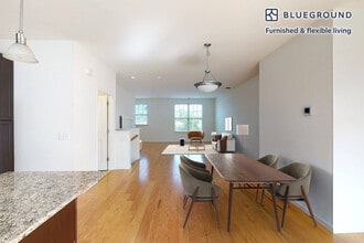 998 Stewart Ave in Garden City, NY - Building Photo - Building Photo
