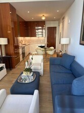 2655 S Bayshore Dr in Miami, FL - Foto de edificio - Building Photo