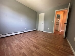 105 N Main St in Monroe, NY - Building Photo - Building Photo