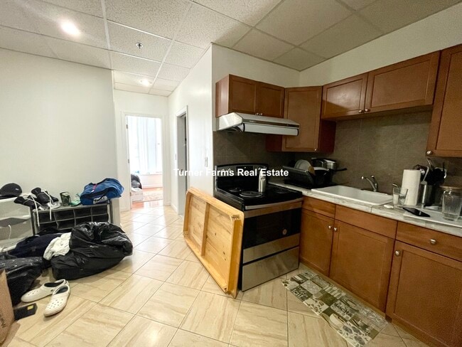 72 Kneeland St, Unit 502