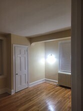 7009 McCallum St in Philadelphia, PA - Building Photo - Building Photo