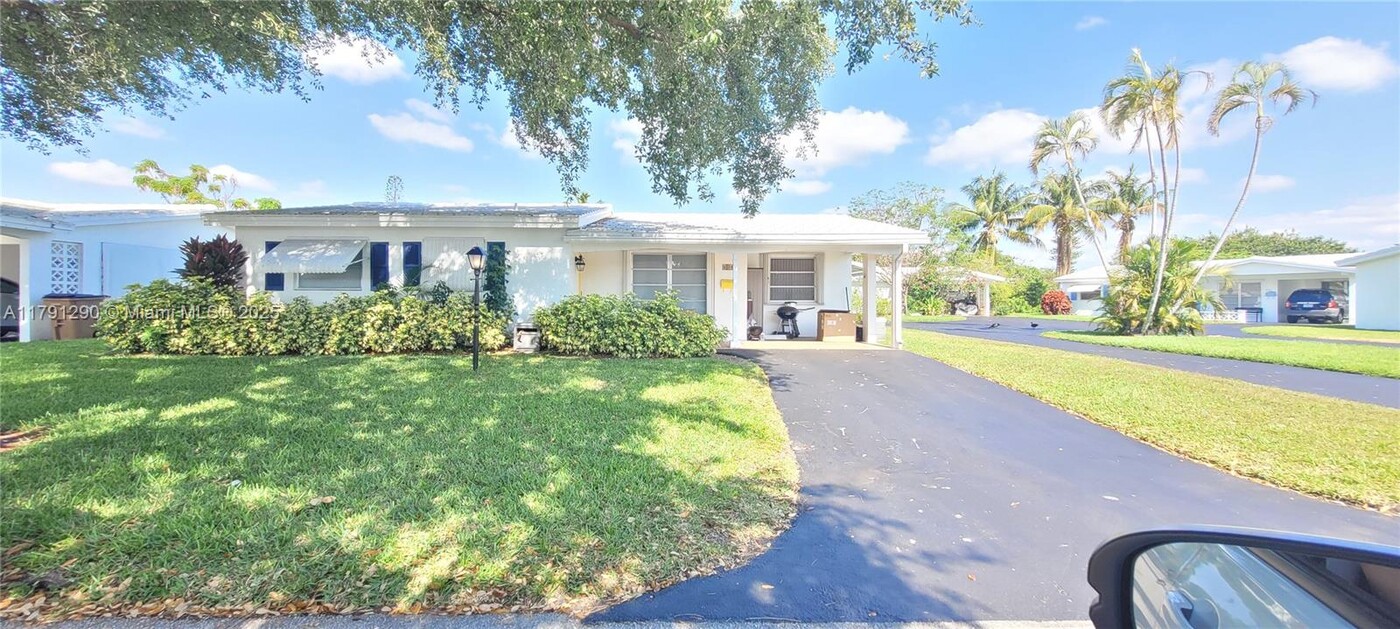 4311 NW 1st Terrace in Pompano Beach, FL - Building Photo