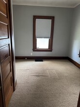 1022 Grand Ct in Davenport, IA - Foto de edificio - Building Photo