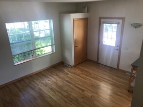 18 N Baldwin St, Unit C in Madison, WI - Building Photo - Building Photo