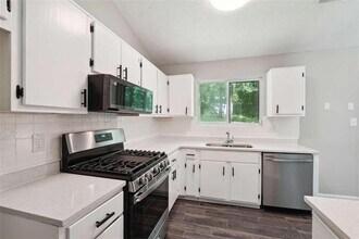 1819 Singer Way in Lithonia, GA - Building Photo - Building Photo