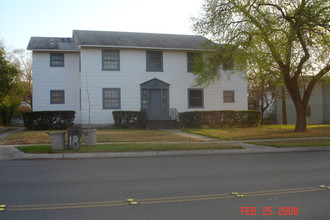 4-Plex in San Antonio, TX - Building Photo - Building Photo