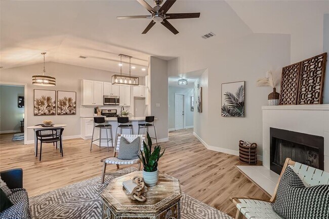 property at 1701 Hollow Tree Blvd