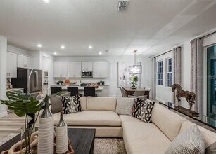 10009 Surrey Rose Dr in San Antonio, FL - Building Photo - Building Photo