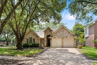 2434 Blue Rose Dr in Missouri City, TX - Building Photo - Building Photo