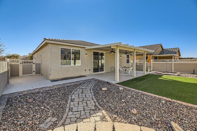 property at 184 Crested Creek Ave