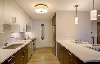 1 Canal St in Boston, MA - Building Photo - Building Photo