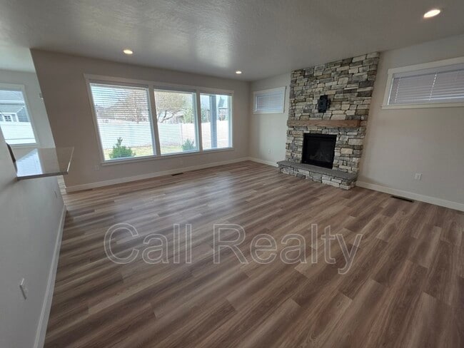 8117 N Austin Rd in Spokane, WA - Building Photo - Building Photo