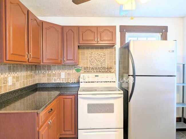 750 Amherst Rd NE in Massillon, OH - Building Photo - Building Photo