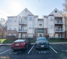 8911 Town Center Cir in Upper Marlboro, MD - Building Photo