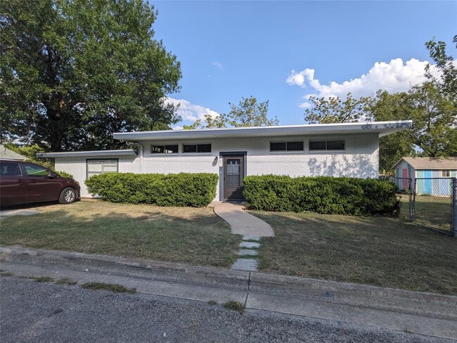 101 E Noton St in Pflugerville, TX - Building Photo - Building Photo