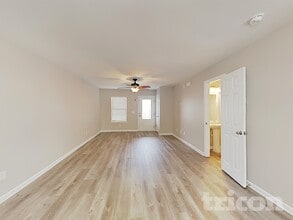 137 Chatham Trace in Columbia, SC - Foto de edificio - Building Photo