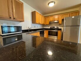34 Raymond St, Unit 34A in Boston, MA - Building Photo