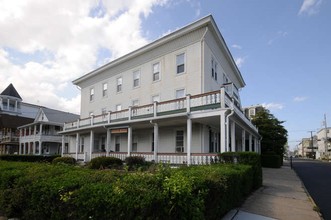 Carriage House II in Ocean Grove, NJ - Building Photo - Building Photo