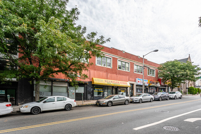 191 Broadway in Paterson, NJ - Building Photo - Building Photo