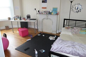 86 Hammond St in Boston, MA - Foto de edificio - Building Photo