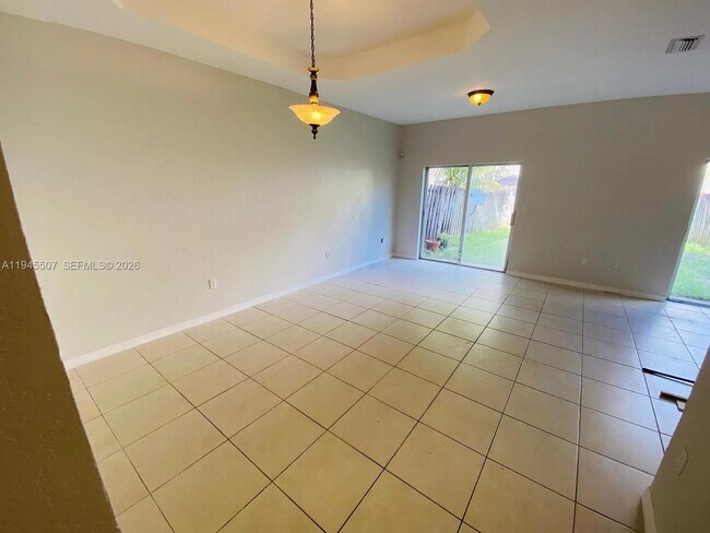 4947 SW 135th Way in Miramar, FL - Building Photo - Building Photo