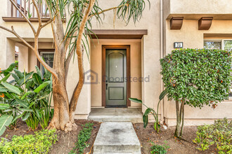 33 Wonderland in Irvine, CA - Building Photo - Building Photo