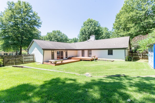 8501 Buckthorn Dr in Germantown, TN - Foto de edificio - Building Photo