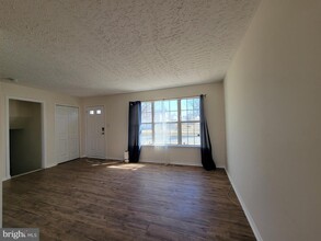 5045 Dorchester Cir in Waldorf, MD - Building Photo - Building Photo
