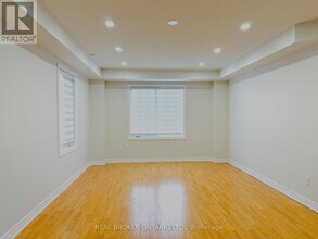 9948 McCowan Rd in Markham, ON - Building Photo - Building Photo