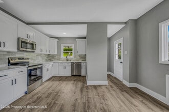 1807 Farr St in Scranton, PA - Building Photo - Building Photo