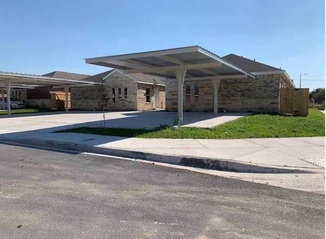 1810 W Cortlandt St, Unit 2 BR 2 BA HUGE BACKYARD