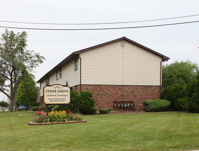 Cedar Grove in Grove City, OH - Building Photo - Building Photo