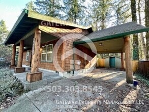 64848 E Riverside Dr in Brightwood, OR - Building Photo - Building Photo