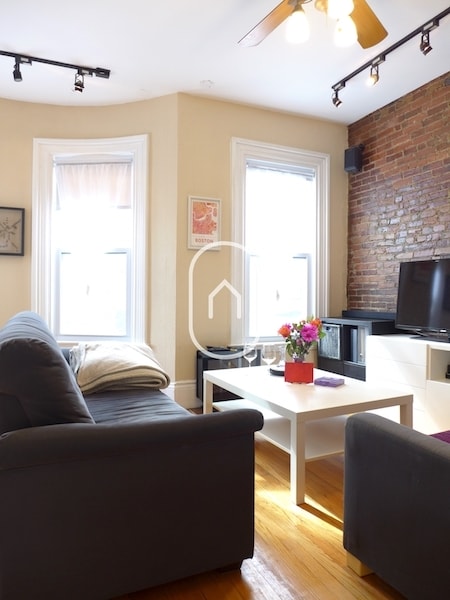 49 Delle Ave in Boston, MA - Building Photo - Building Photo