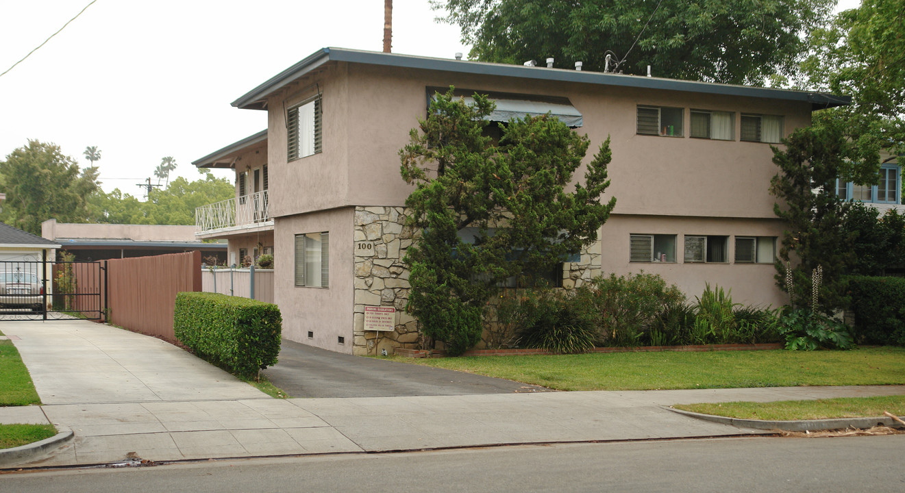 100 N Marion Ave in Pasadena, CA - Building Photo