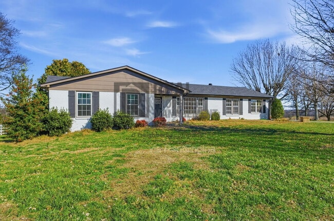 1246 S Russell St in Portland, TN - Building Photo - Building Photo