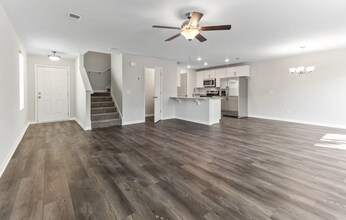 242 Justify Ave in Bloomingdale, GA - Building Photo - Building Photo