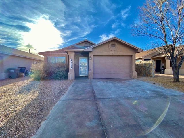 4609 Joseph Rodriguez Dr in El Paso, TX - Building Photo - Building Photo