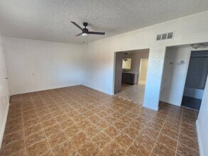6062 Ocotillo Ave-Unit -6062 Ocotillo Ave in Twentynine Palms, CA - Building Photo - Building Photo
