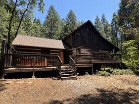 13216 Tranquility Ln in Nevada City, CA - Building Photo