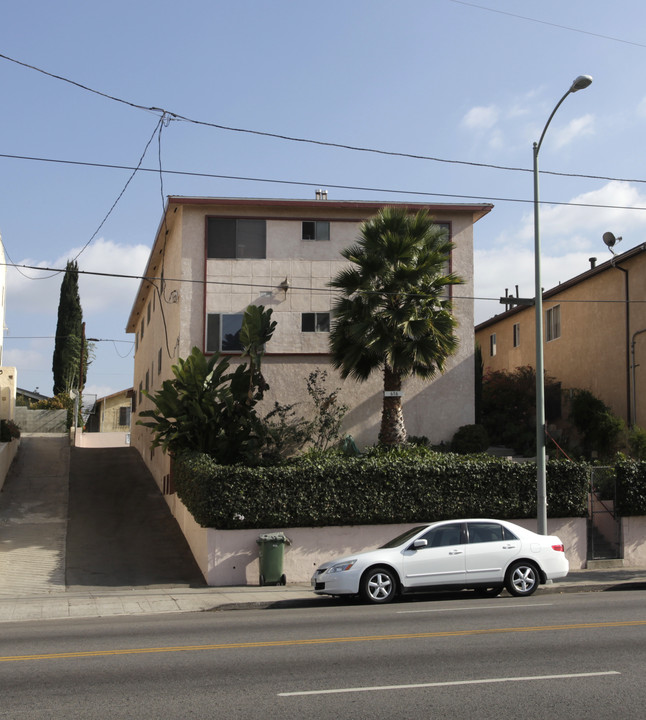 616 N Virgil Ave in Los Angeles, CA - Building Photo