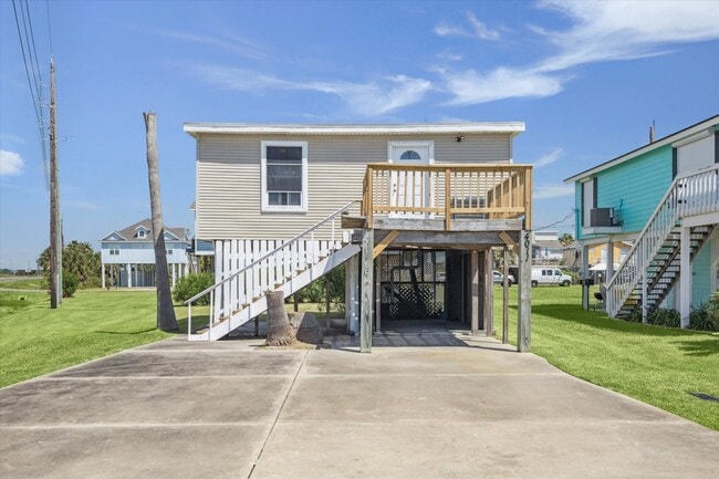 property at 4011 Vista Blvd