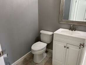 926 Outlook Ct in Brentwood, CA - Building Photo - Building Photo