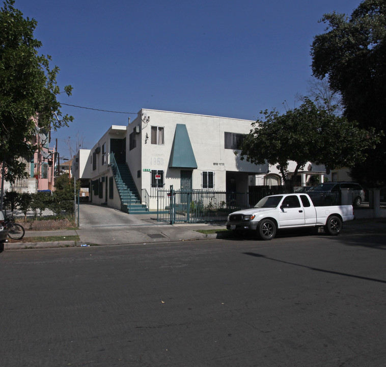 1863 W 11th Pl in Los Angeles, CA - Building Photo