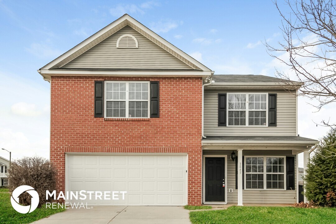 3645 Sweet Birch Dr in Greensboro, NC - Foto de edificio