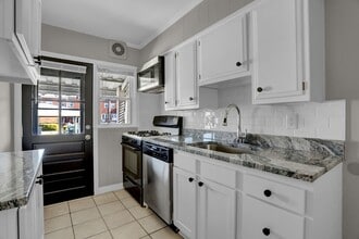 2857 Plainfield Rd in Dundalk, MD - Building Photo - Building Photo