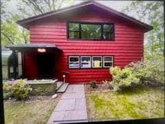 9 Cherry Hill Ln in Sparrow Bush, NY - Building Photo - Building Photo