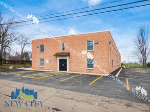 Columbus Apartments in Columbus, OH - Building Photo - Building Photo