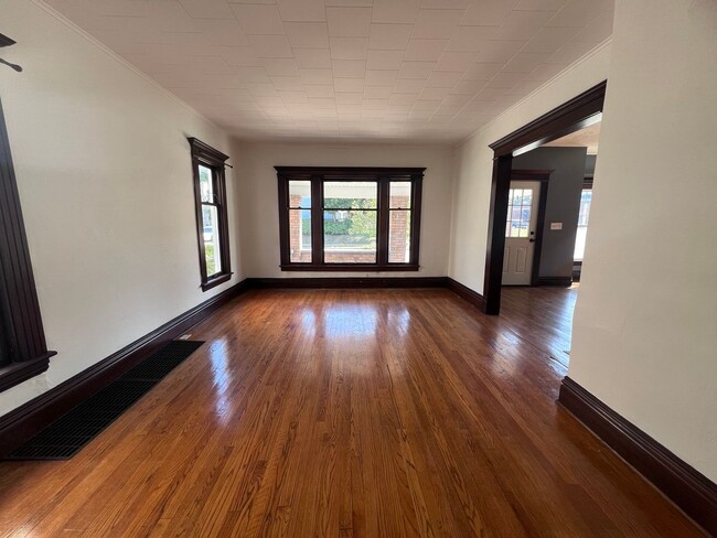 425 Fuller Ave SE in Grand Rapids, MI - Building Photo - Building Photo